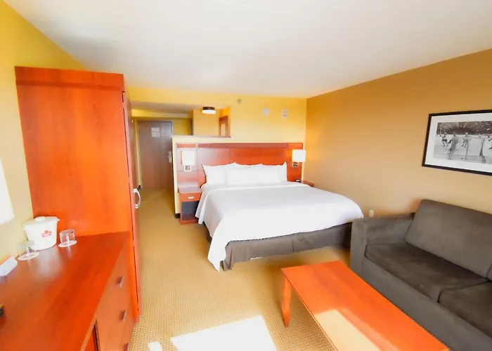 Canad Inns Destination Centre Grand Forks
