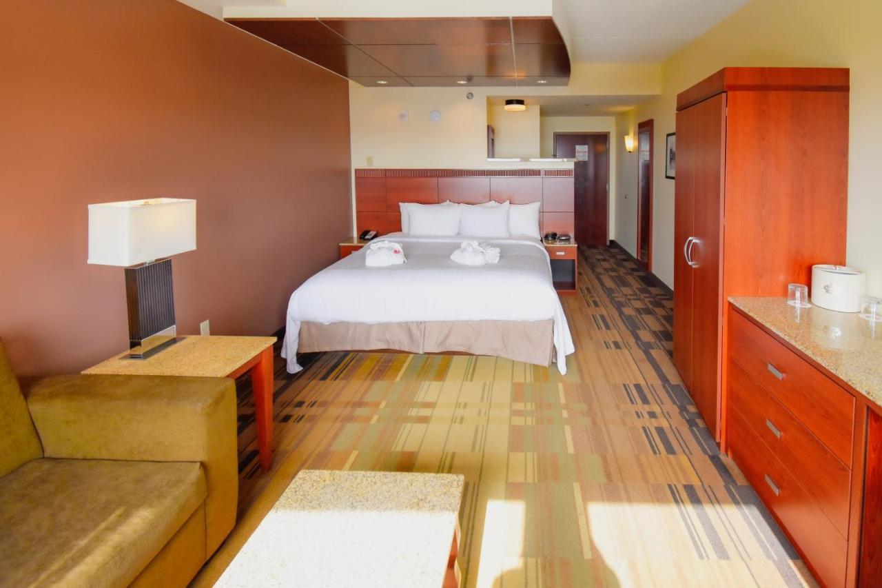 Hotel Canad Destination Center 4*
